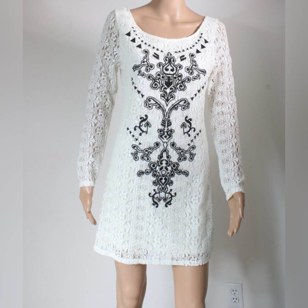 Gentle Fawn Lace and Embroidered LS Dress Size Large - Picture 1 of 5